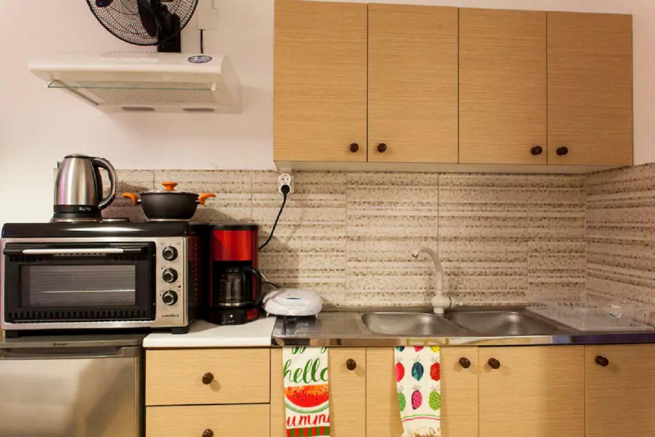 Studio For Couples Near Downtown كاندية المظهر الخارجي الصورة