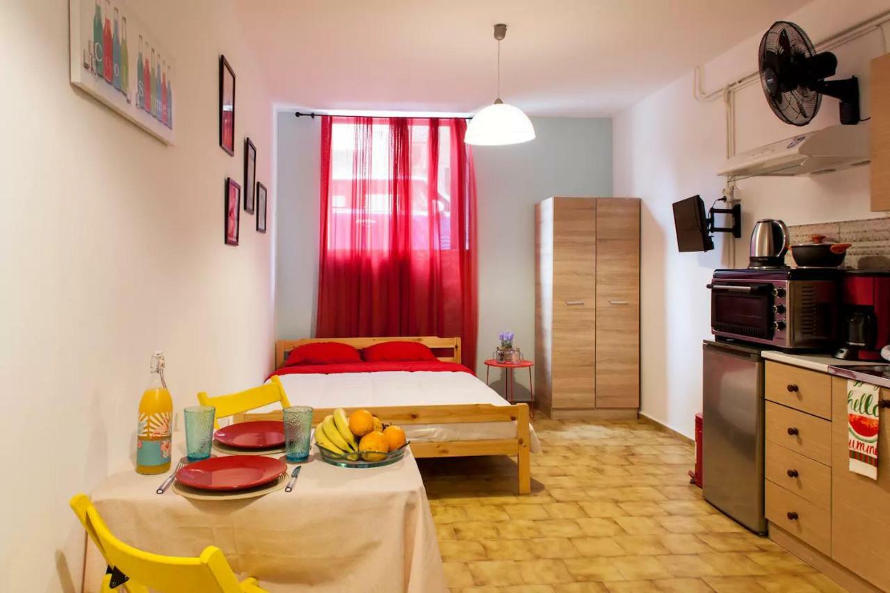 Studio For Couples Near Downtown كاندية المظهر الخارجي الصورة